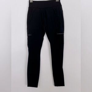 Athleta headlands hybrid cargo tight